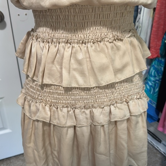 She + Sky Cream/GOLD Ruffled Dress - Picture 5 of 11